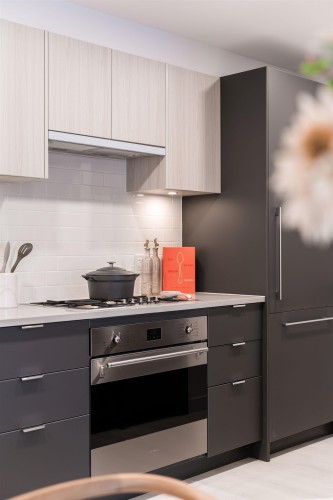 303-2419 Grant Street, Vancouver, BC 