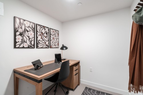 307-2419 Grant Street, Vancouver, BC 