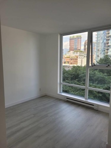 131 Regiment Square, Vancouver, BC 