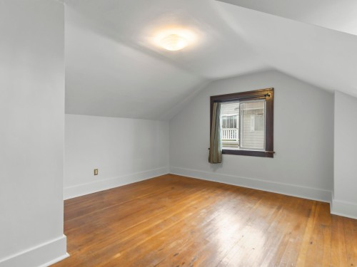 3056 6Th Avenue W, Vancouver, BC 