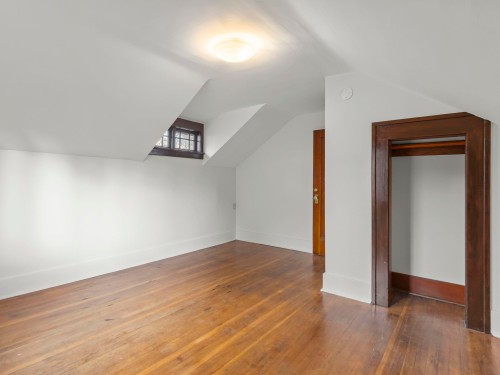 3056 6Th Avenue W, Vancouver, BC 