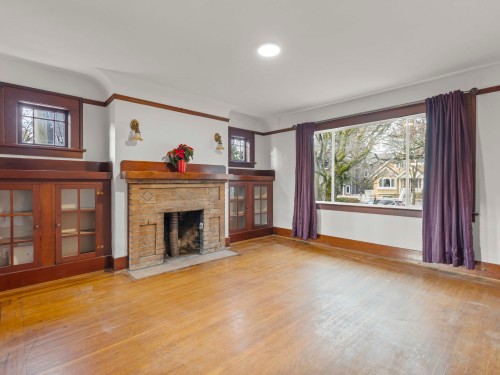 3056 6Th Avenue W, Vancouver, BC 