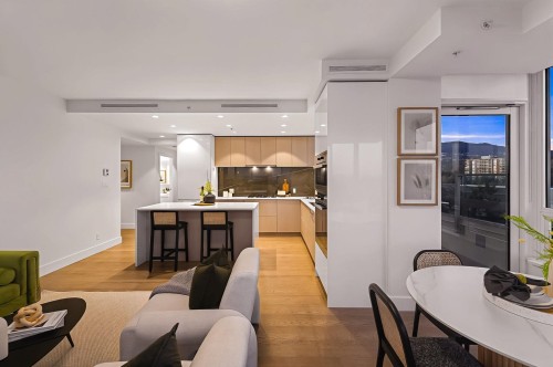 1301-1675 Lions Gate Lane, North Vancouver, BC 