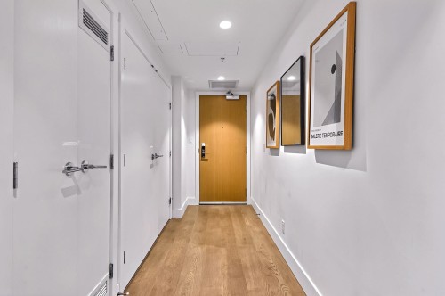 1301-1675 Lions Gate Lane, North Vancouver, BC 