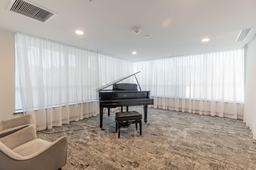 1301-1675 Lions Gate Lane, North Vancouver, BC 