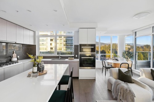 1301-1675 Lions Gate Lane, North Vancouver, BC 