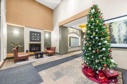 208-200 Klahanie Drive, Port Moody, BC 