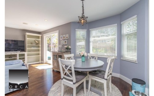 3335 Apex Place, North Vancouver, BC 