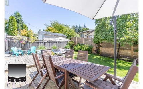 3335 Apex Place, North Vancouver, BC 