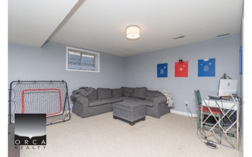 3335 Apex Place, North Vancouver, BC 