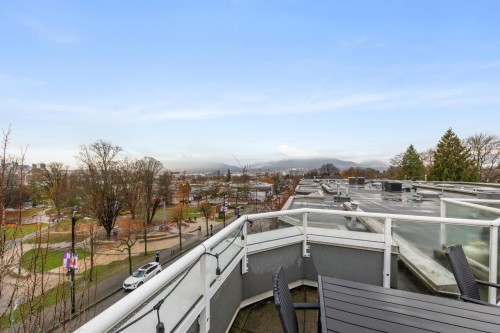 317-1707 Charles Street, Vancouver, BC 