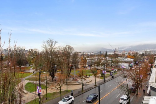 317-1707 Charles Street, Vancouver, BC 