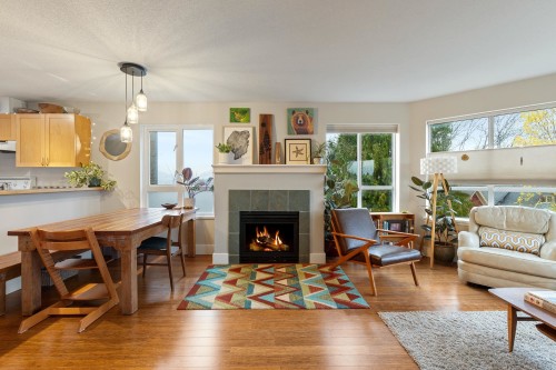 317-1707 Charles Street, Vancouver, BC 