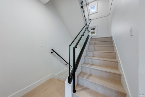 3-7893 2Nd Street, Burnaby, BC 