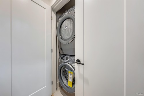 3-7893 2Nd Street, Burnaby, BC 