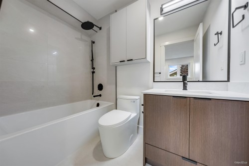 3-7893 2Nd Street, Burnaby, BC 