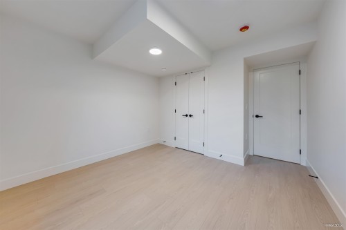 3-7893 2Nd Street, Burnaby, BC 