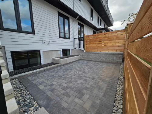 3-7893 2Nd Street, Burnaby, BC 