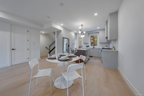 3-7893 2Nd Street, Burnaby, BC 