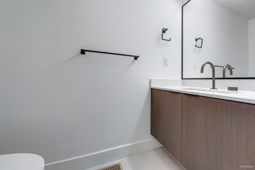 3-7893 2Nd Street, Burnaby, BC 