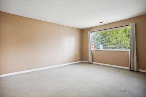 11943 249 Street, Maple Ridge, BC 