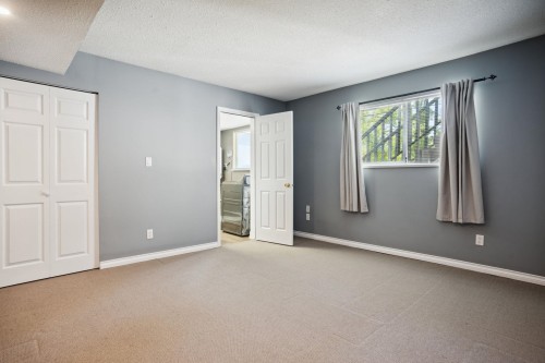 11943 249 Street, Maple Ridge, BC 