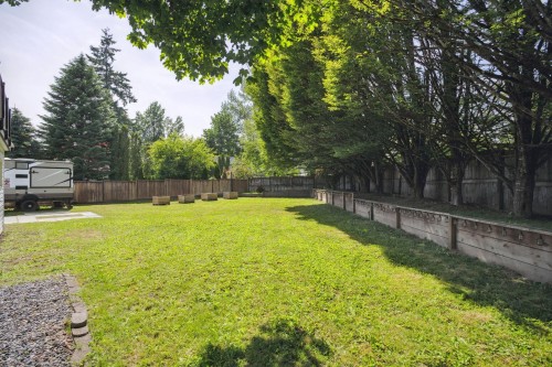 11943 249 Street, Maple Ridge, BC 