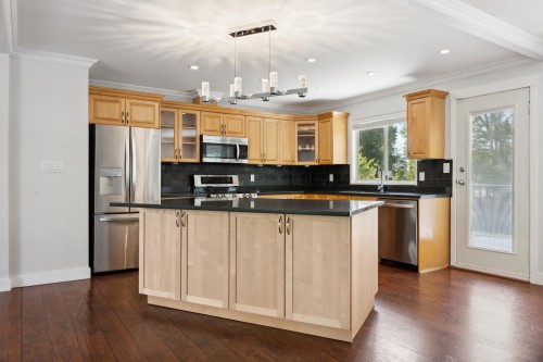 11943 249 Street, Maple Ridge, BC 