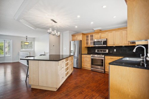 11943 249 Street, Maple Ridge, BC 