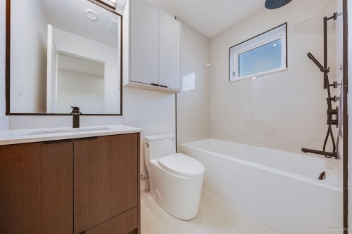 4-4211 Graveley Street, Burnaby, BC 