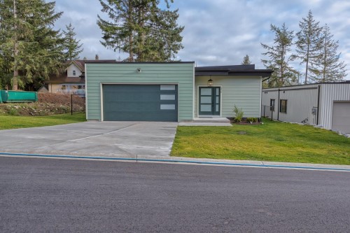 5416 Stellar Way, Sechelt, BC 