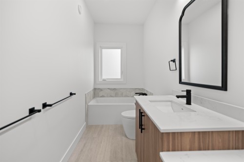 5416 Stellar Way, Sechelt, BC 