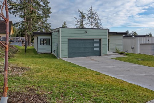 5416 Stellar Way, Sechelt, BC 