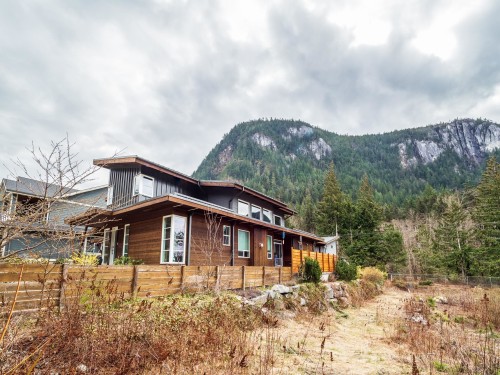 38608 Westway Avenue, Squamish, BC 