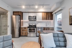 105-1170 Barclay Street  Vancouver, BC V6E 1H1