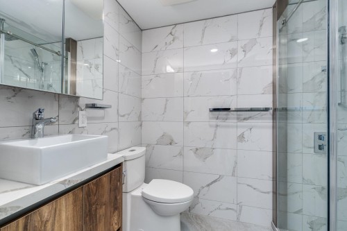 105-1170 Barclay Street, Vancouver, BC 