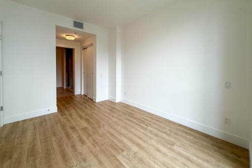 607-2385 Emery Court, North Vancouver, BC 