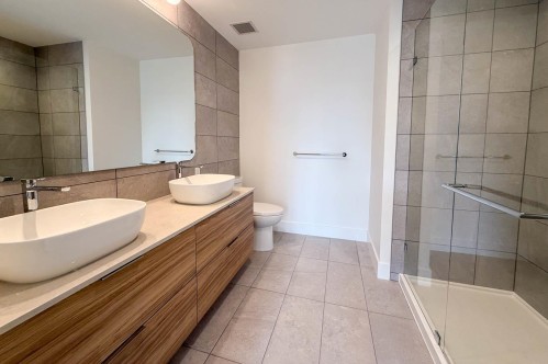 607-2385 Emery Court, North Vancouver, BC 