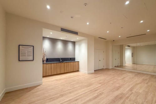 607-2385 Emery Court, North Vancouver, BC 