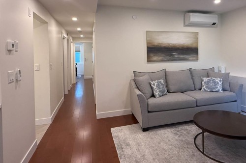 1-3536 Point Grey Road, Vancouver, BC 