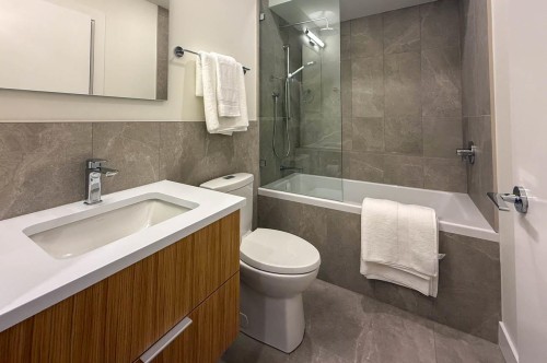 1-3536 Point Grey Road, Vancouver, BC 