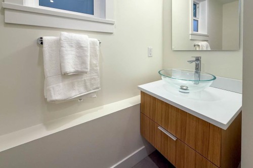 1-3536 Point Grey Road, Vancouver, BC 