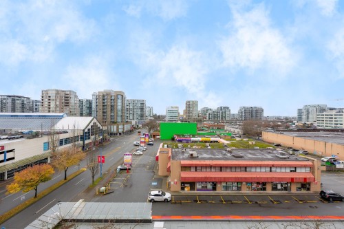 704-5933 Cooney Road, Richmond, BC 