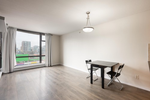 704-5933 Cooney Road, Richmond, BC 