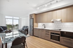 711-8750 University Crescent  Burnaby, BC V5A 0G9