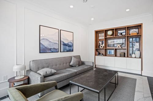 711-8750 University Crescent, Burnaby, BC 