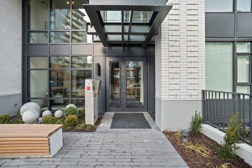 711-8750 University Crescent, Burnaby, BC 