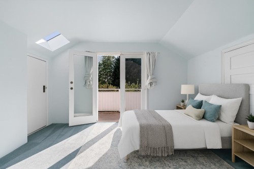 1376 11Th Street, West Vancouver, BC 