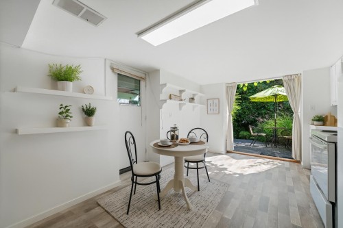 1376 11Th Street, West Vancouver, BC 