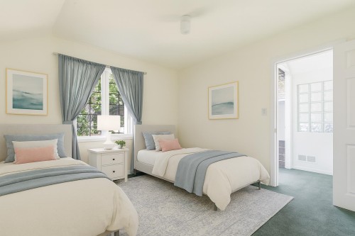 1376 11Th Street, West Vancouver, BC 